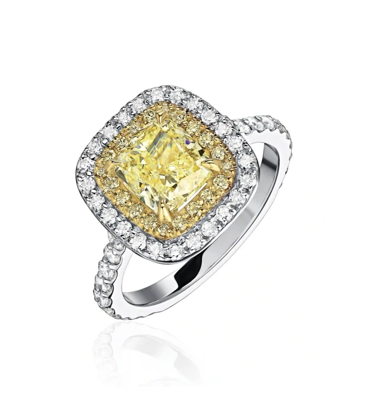 RECTANGULAR DIAMOND 1.00 CT FANCY LIGHT YELLOW/VVS2 RING (GIA)