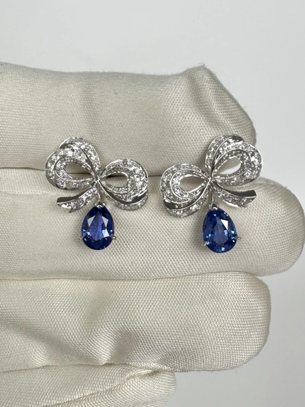 Dior WHITE GOLD DIAMOND & SAPPHIRE CAPRICE EARRINGS JCPC93032 3