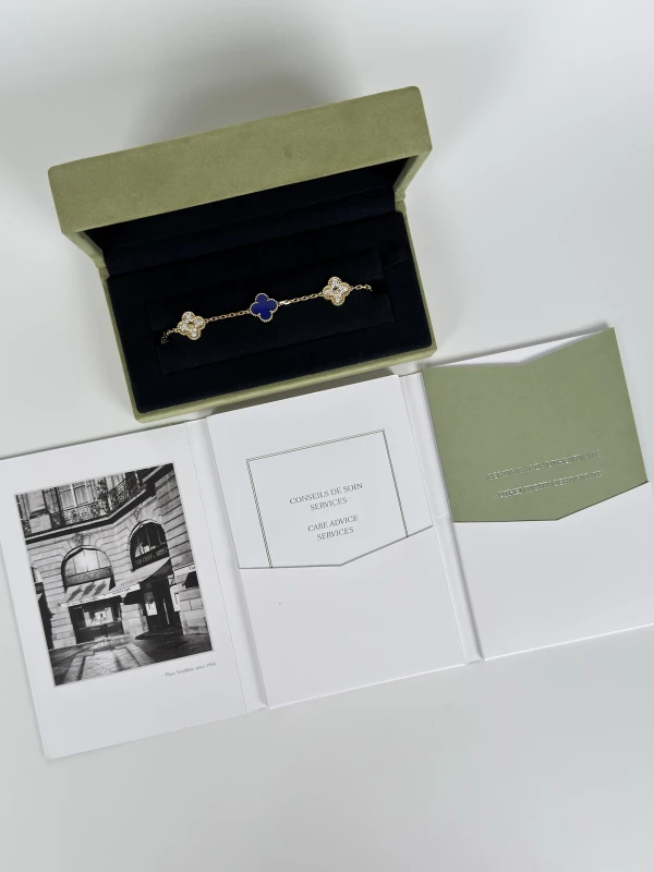 Van Cleef & Arpels VINTAGE ALHAMBRA BRACELET VCARO9LW00 6