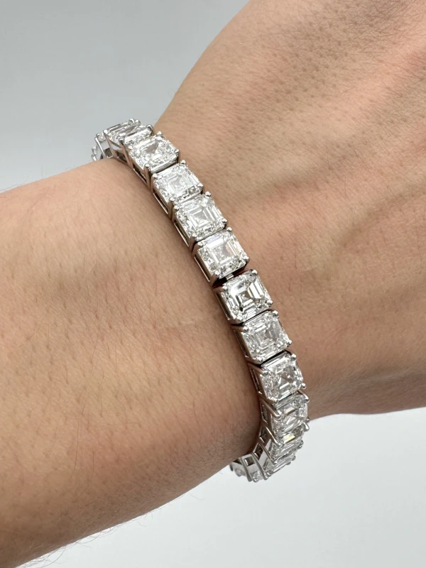 СЕРЬГИ NO NAME SQUARE EMERALD 40.92 CT D-E-F-G/VVS1-VS2 BRACELET (GIA) NN40.92 4