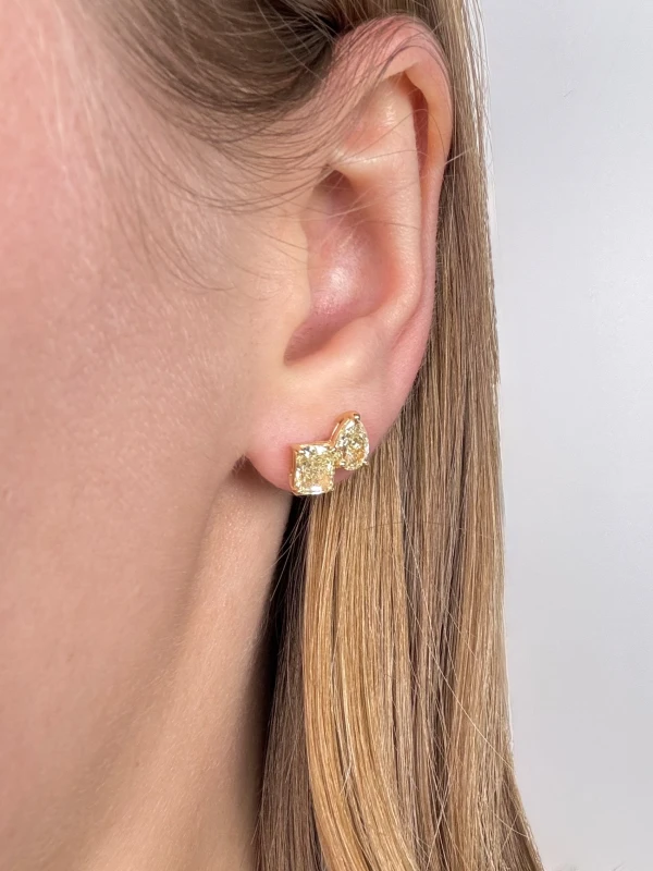 DeRosa DIAMOND 3.50 CT FANCY LIGHT YELLOW EARRINGS (GIA) E748126 2