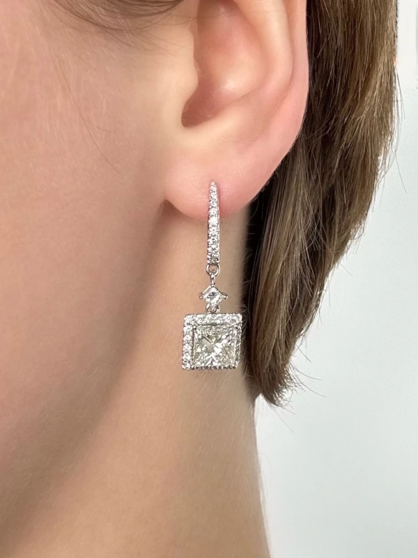 СЕРЬГИ NO NAME PRINCESS DIAMOND 2.51 - 2.51 CT F-H/VS2-VS1 EARRINGS (GIA) NN2.51-2.51ct F-H/VS2-VS1 GIA 5