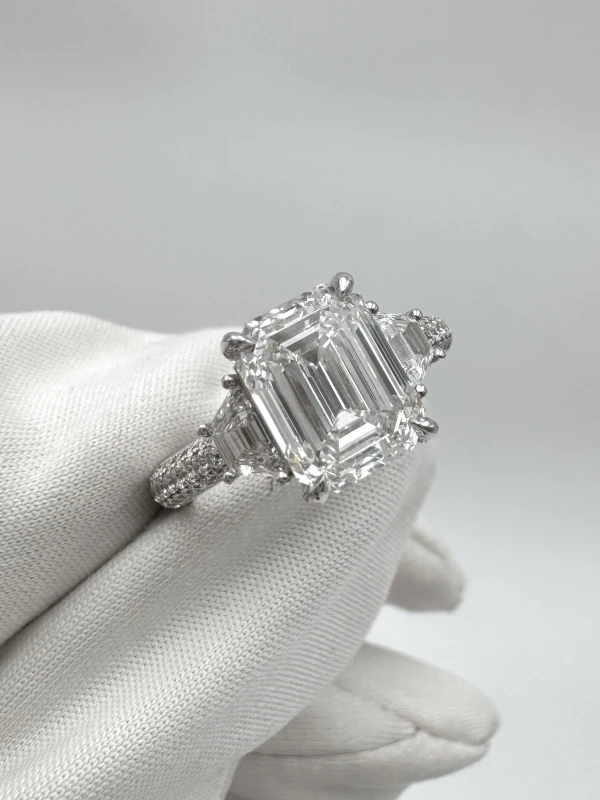 No name EMERALD DIAMOND 3.02 CT D/VS1 RING (GIA) NN3.02 2