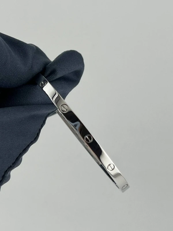 Cartier LOVE bracelet, small model (SIZE 16) B6079216 7