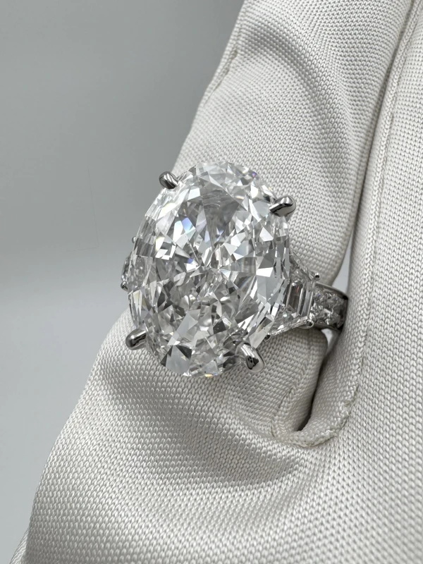 No name OVAL DIAMOND 5.77 CT E/VS2 RING (GIA) NN5.77 6