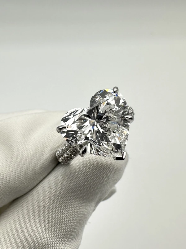 Earrings without a brand HEART DIAMOND 7.03 CT F/VS1 RING (GIA) NN7.03F/VS 4
