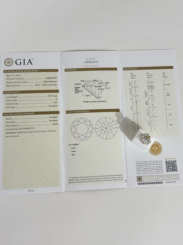 Earrings without a brand ROUND DIAMOND 5.01 CT D/VS1 RING EXEXEX(GIA) NN5.01 CT D/VS1 (GIA) 5