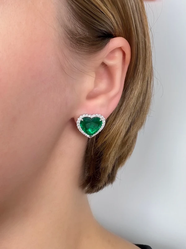 No name COLOMBIA HEART EMERALD 4.61 - 3.89 CT MUZO GREEN EARRINGS (GRS) NN4.61-3.89 2