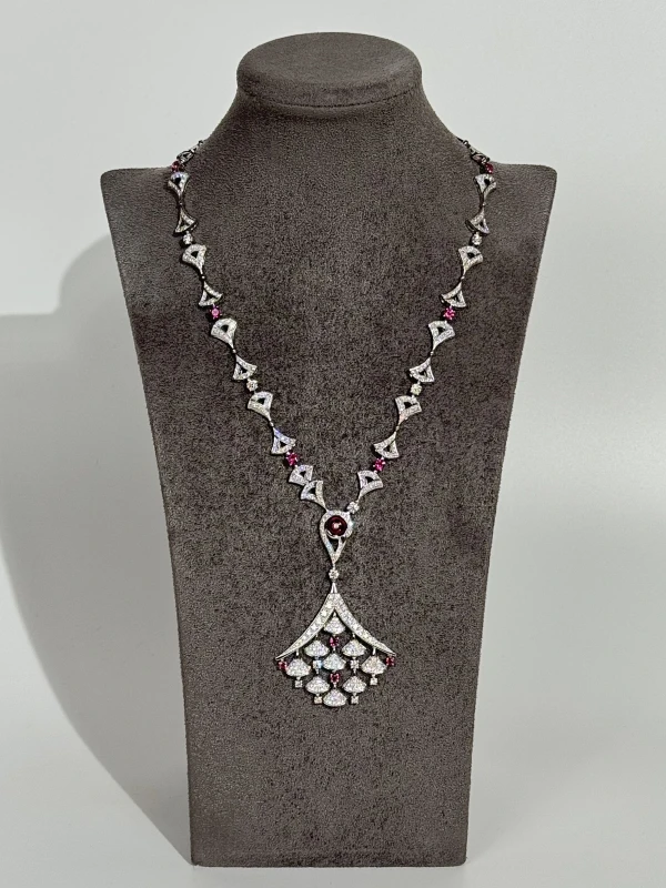 Bvlgari DIVA'S DREAM NECKLACE 354080 3