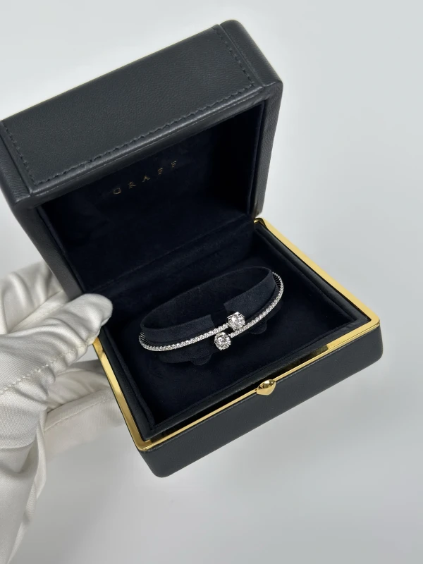 Graff Laurence Graff Signature Wraparound Diamond Bangle (SIZE 15) RGB469 6