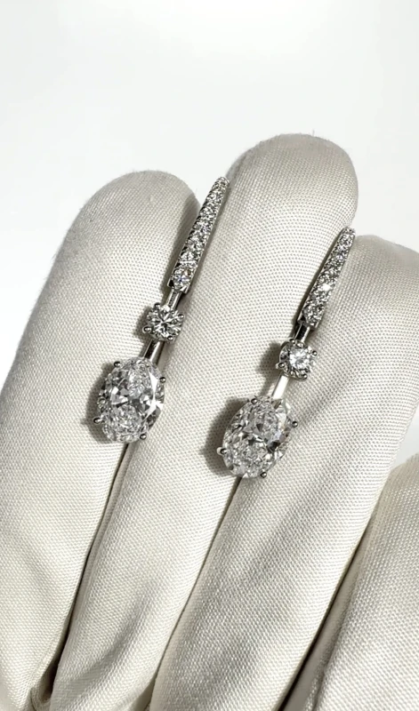Earrings without a brand OVAL DIAMOND 2.50 - 2.51 CT D/VS1 EARRINGS (GIA) 2.50-2.51 5