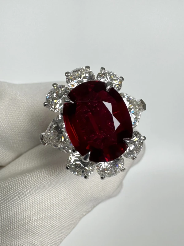 No name MOZAMBIQUE RUBY 7.02 CT "VIVID RED" RING (SIZE 52) GRS RUBY 7.02 CT 7