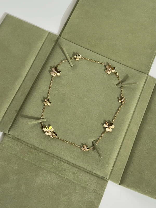 Van Cleef & Arpels. FRIVOLE NECKLACE VCARD31500 5