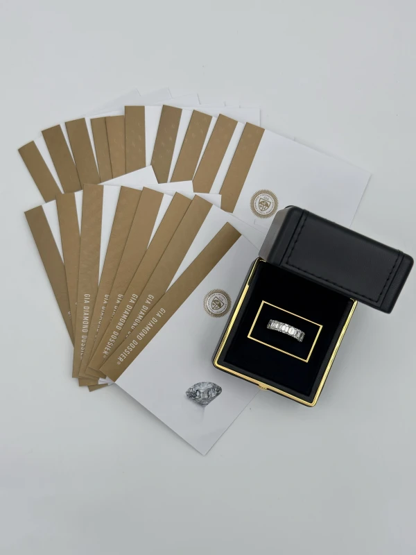 Graff ETERNITY EMERALD DIAMOND 10.14 CT F-G/VVS1-VS1 RING (GIA) GR10.14ct 5