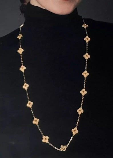 Van Cleef & Arpels. VINTAGE ALHAMBRA 20 MOTIFS, YELLOW GOLD NECKLACE VCARO1IC00 1