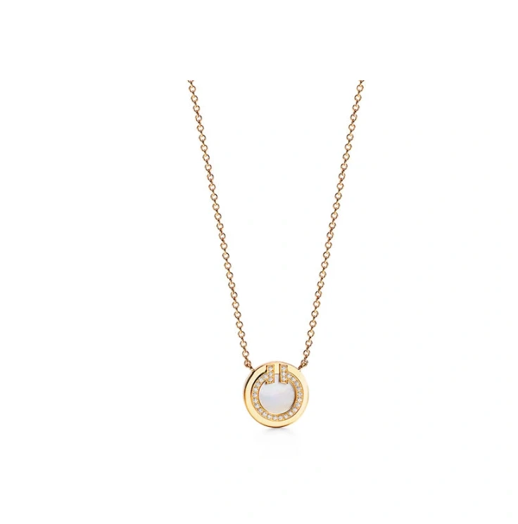 Diamond and Mother-of-pearl Circle Pendant in Yellow Gold