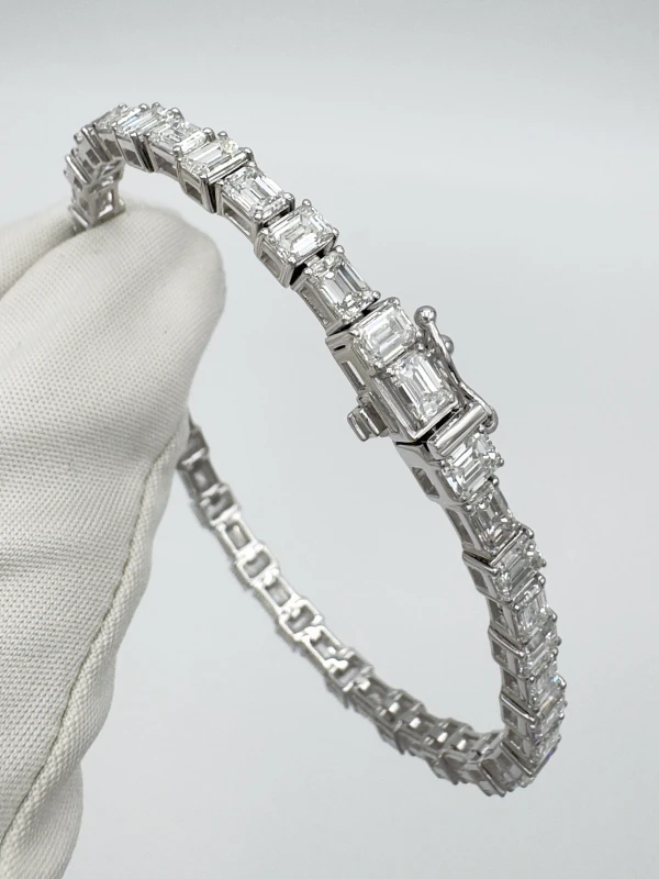 RalfDiamonds EMERALD DIAMOND 10.85 CT BRACELET RFD 10.85 CT 3