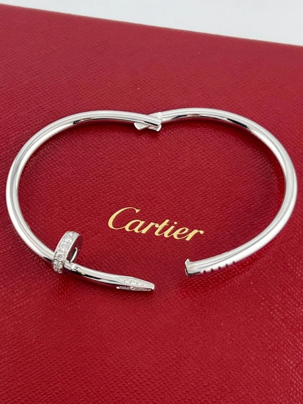 Cartier JUSTE UN CLOU BRACELET, WHITE GOLD, DIAMONDS (SIZE 16) B6048716 8