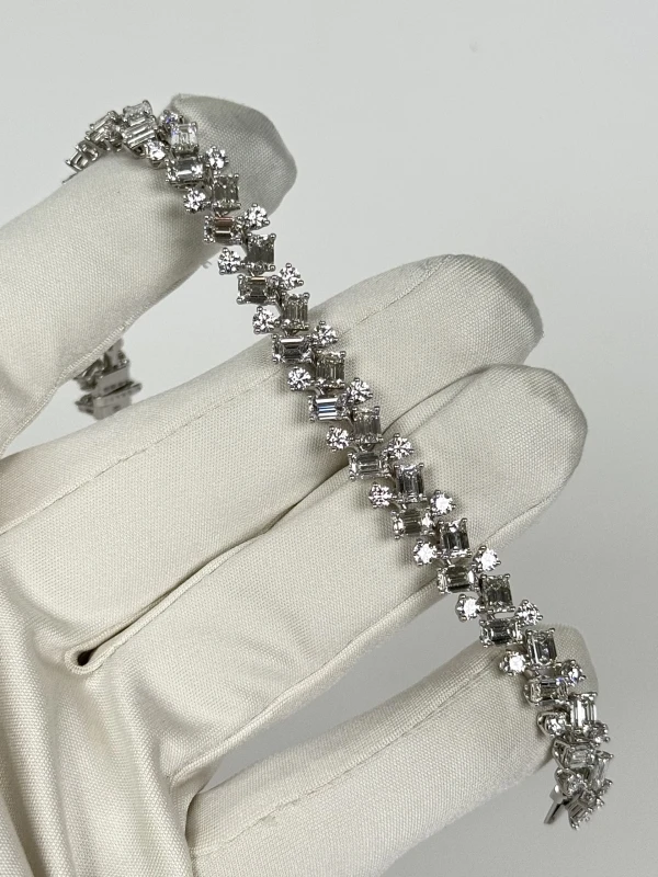 GRAFF White Emerald Cut And Round Diamond Bracelet 16.05 CT RGB583 3