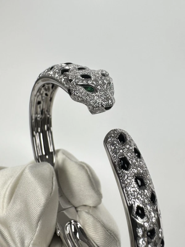 Cartier Bracelet Panthère de Cartier (SIZE 17) N6715617 6