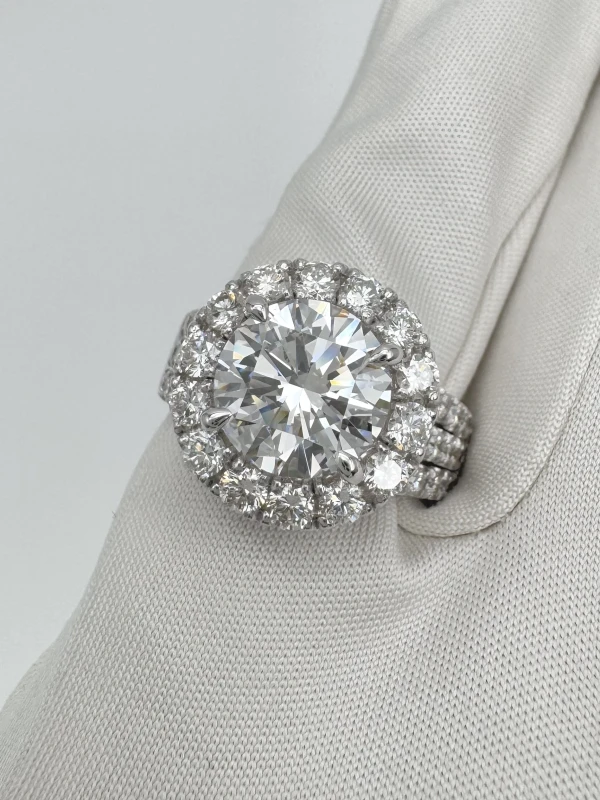 Earrings without a brand ROUND DIAMOND RING 3.00 CT E/VS1 (GIA) 3.00 CT E/VS1 (GIA) 4