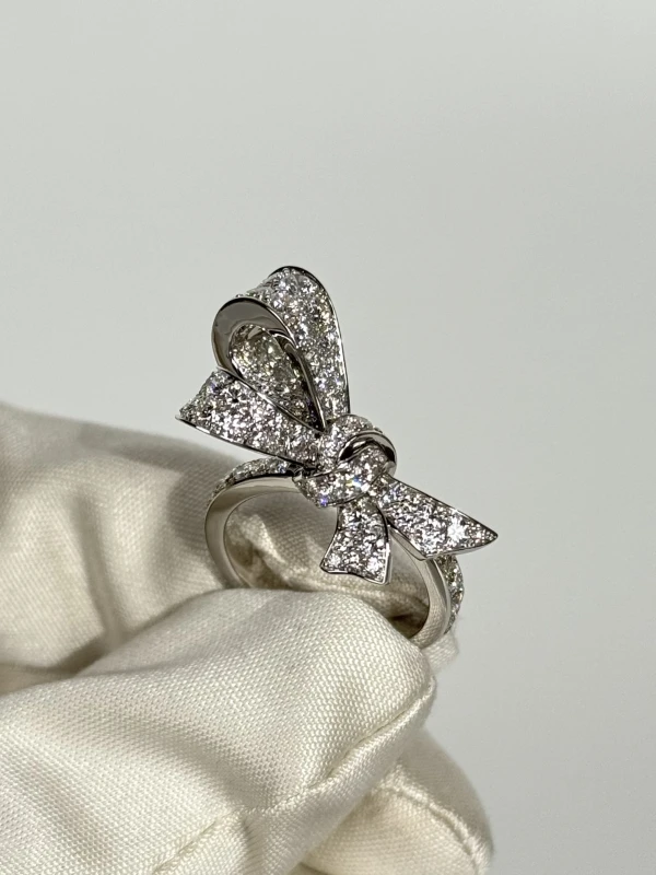 GRAFF TILDA’S BOW DIAMOND RING (SIZE 51) RGR825 3