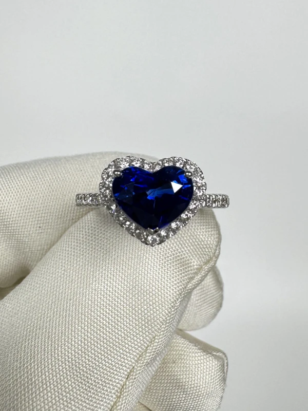 Earrings without a brand HEART SAPPHIRE 2.38 CT ROYAL BLUE RING (SIZE 52) NN 2.38 CT 2