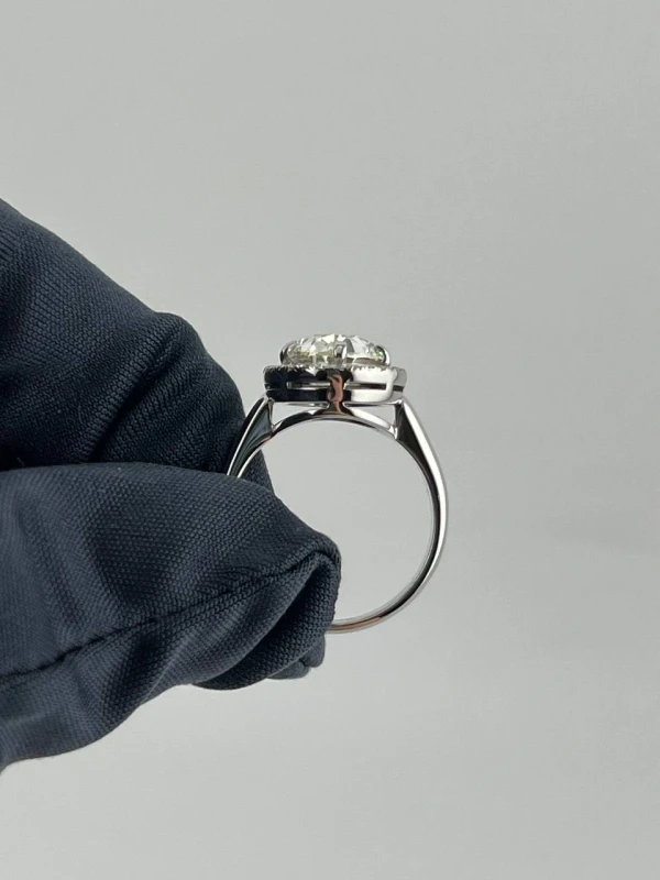 No name С БРИЛЛИАНТОМ 3.45 CT M/SI1 3.45 CT M/SI1 5