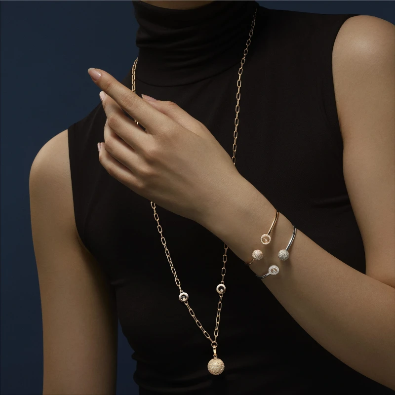 Chopard HAPPY DIAMONDS PLANET PENDANT 79A619-5901 2