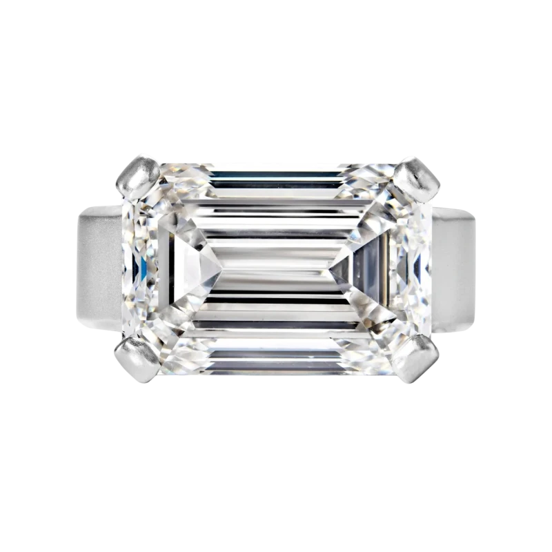 EMERALD DIAMOND 5.03 CT K/VS2 RING (GIA)