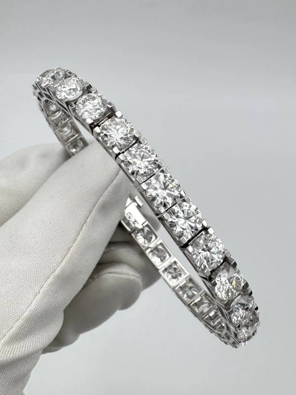 DeRosa ROUND DIAMOND 20.35 CT F-G/VVS-VS  BRACELET (GIA) B21922035 2