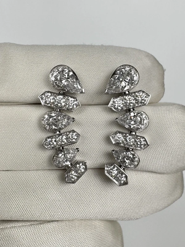 GRAFF PEAR SHAPE AND ROUND DOAMOND EAR CLIMBER EARRINGS RGE1742 5