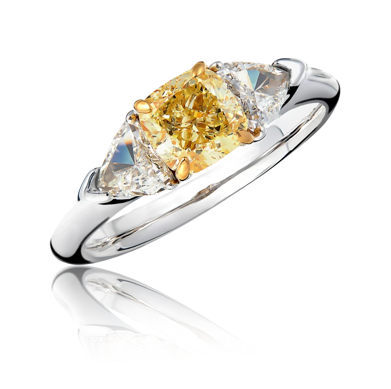 No name CUSHON DIAMOND 1.41 CT FANCY YELLOW/VS2 (GIA) NN1.45 CT FY/VS2 1