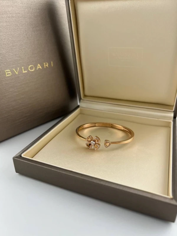 Bvlgari FIOREVER BRACELET, ROSE GOLD (SIZE S) 356263 2