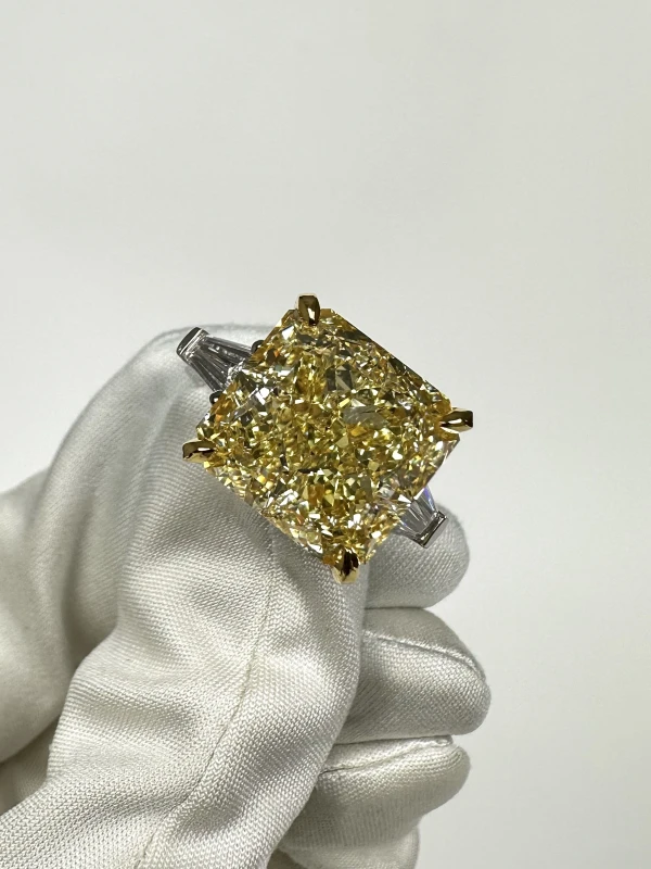 СЕРЬГИ NO NAME RADIANT DIAMONDS 15.53 CT FANCY YELLOW/VS1 RING (GIA) NN15.53 4