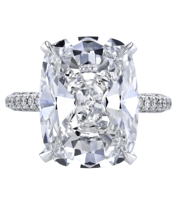 Earrings without a brand CUSHION DIAMOND 6.04 CT J/SI2 RING (SIZE 50) NN6.04 CT J/SI2 1
