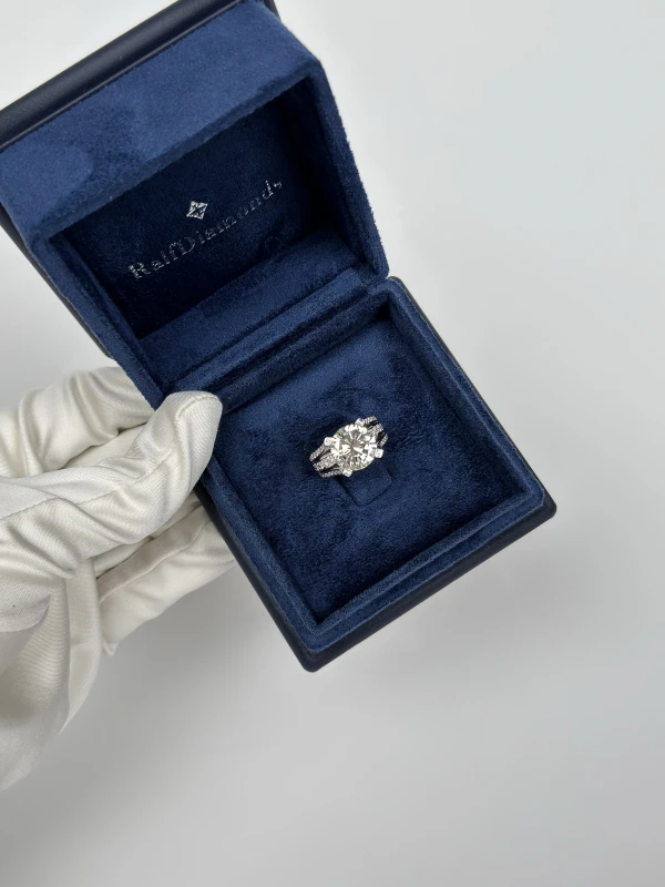 RalfDiamonds ROUND DIAMOND 5.29 CT M/VVS2 RING (SIZE 49) 5.29ct 8