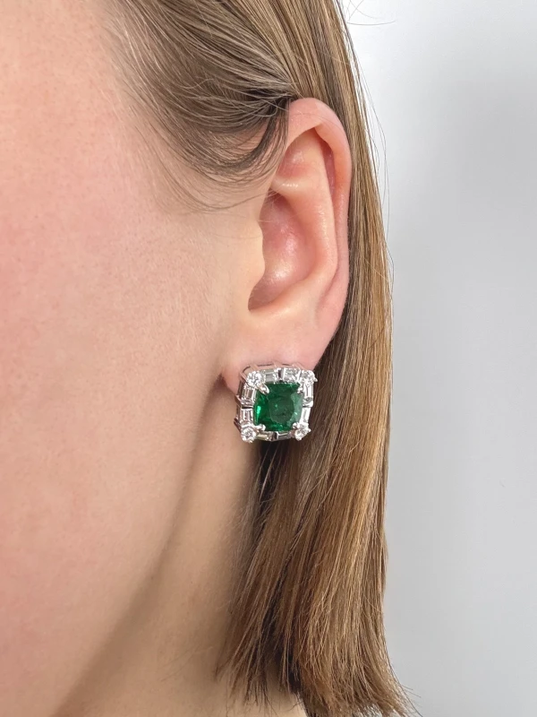 Bvlgari CUSHION EMERALD 4.19 - 3.81 CT GREEN EARRINGS (ZAMBIA) BVG EM 4.19-3.81 CT 2