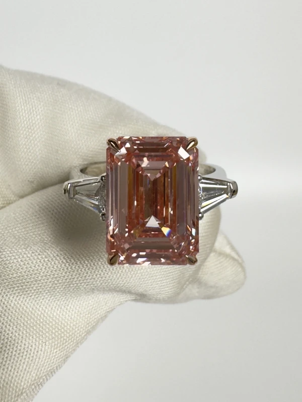 Earrings without a brand EMERALD DIAMOND 6.14 CT FANCY INTENSE PINK/VVS2 RING (GIA) 223506 2