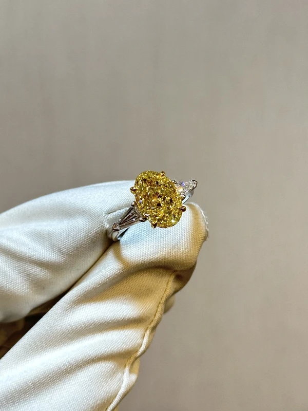 СЕРЬГИ NO NAME OVAL DIAMOND 5.11 CT FANCY INTENSE YELLOW/SI2 (GIA) NN5.11 3