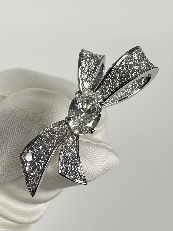 GRAFF WHITE GOLD DIAMOND TILDA'S BOW RING RGR978 3