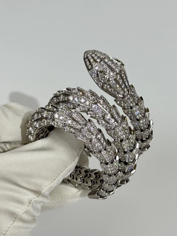 Bvlgari Serpenti Viper  High-end jewelry bracelet B765 3