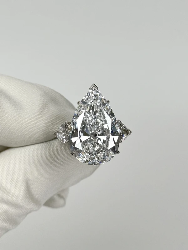 No name PEAR DIAMOND RING 15.17 CT D/VVS1 (GIA) 15.17 CT D/VVS1 (GIA) 2