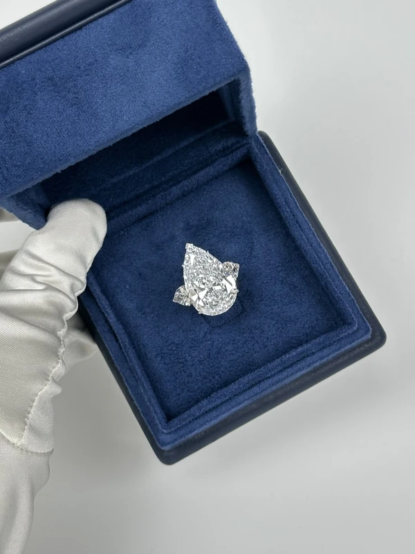 No name PEAR DIAMOND RING 15.17 CT D/VVS1 (GIA) 15.17 CT D/VVS1 (GIA) 5