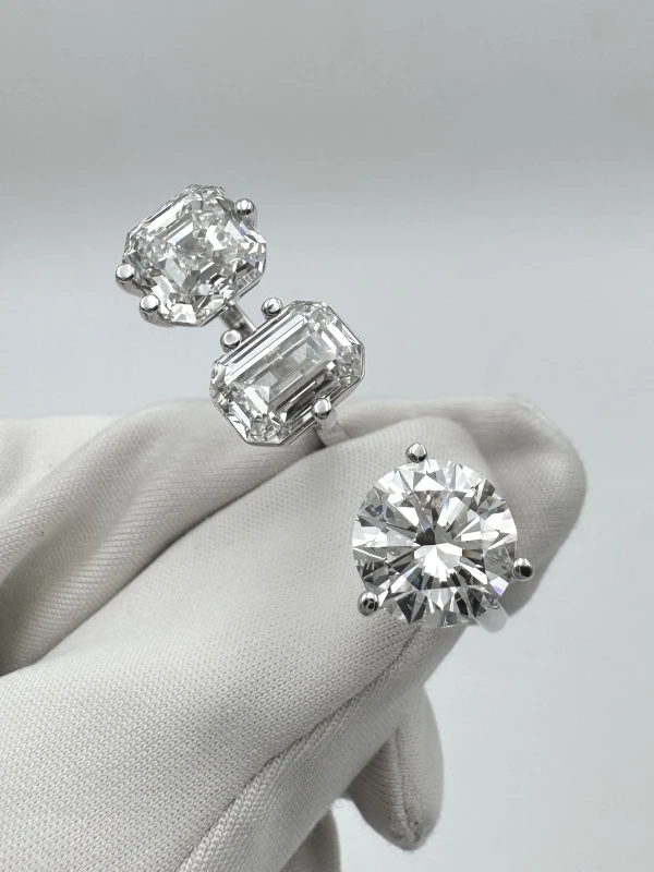 СЕРЬГИ NO NAME DIAMOND RING ROUND DIAMOND 3.05 CT- EMERALD DIAMOND 3.00 CT- ASHER DIAMOND 3.26 CT (SIZE 53) NN DIAMOND RING 3.05-3.00-3.26 CT 3