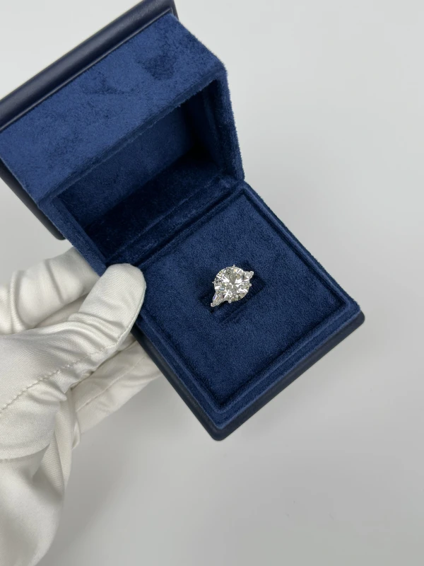 СЕРЬГИ NO NAME ROUND DIAMONDNN RING  10.06CT J/SI1 NN10.06CT J/SI1 6