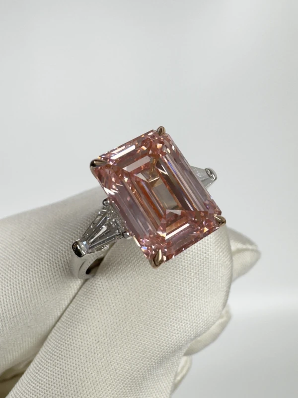 Earrings without a brand EMERALD DIAMOND 6.14 CT FANCY INTENSE PINK/VVS2 RING (GIA) 223506 3