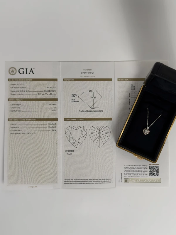 GRAFF HEART PENDANT 1.01ct G/VVS1 (GIA) GP 4