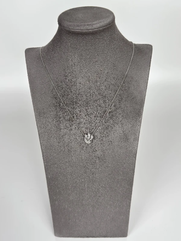 Graff TILDA’S BOW PAVÉ DIAMOND PENDANT RGP623 3