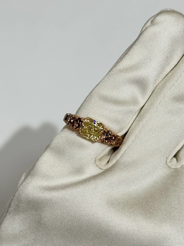 RalfDiamonds CUSHION DIAMOND 2.01 CT FANCY YELLOW/SI1 RING RD2.01CTFY/SI1 3